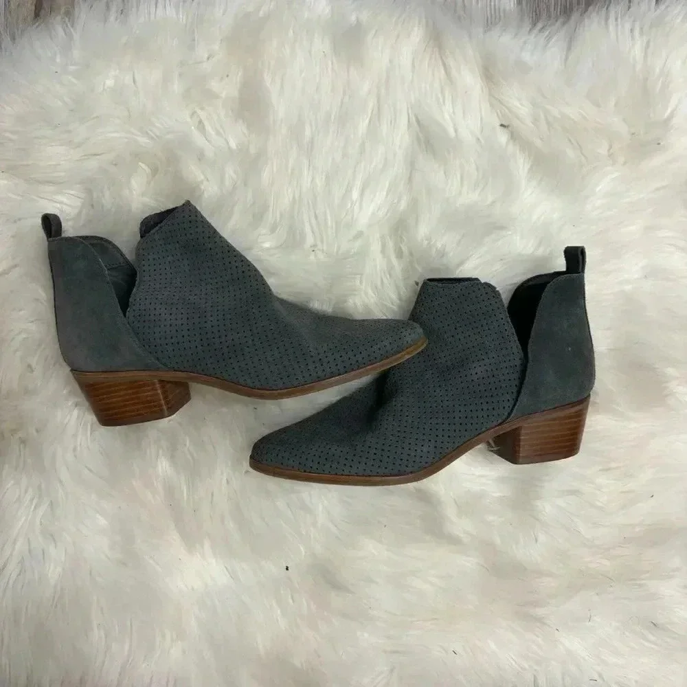 Dolce Vita Kadie gray leather ankle bootie block wood heel sz 9
